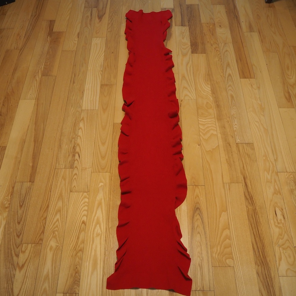 Talbots Ruffle Ribbed Knit Scarf- New With Tags- Winter Holiday Accessory - Picture 2 of 10